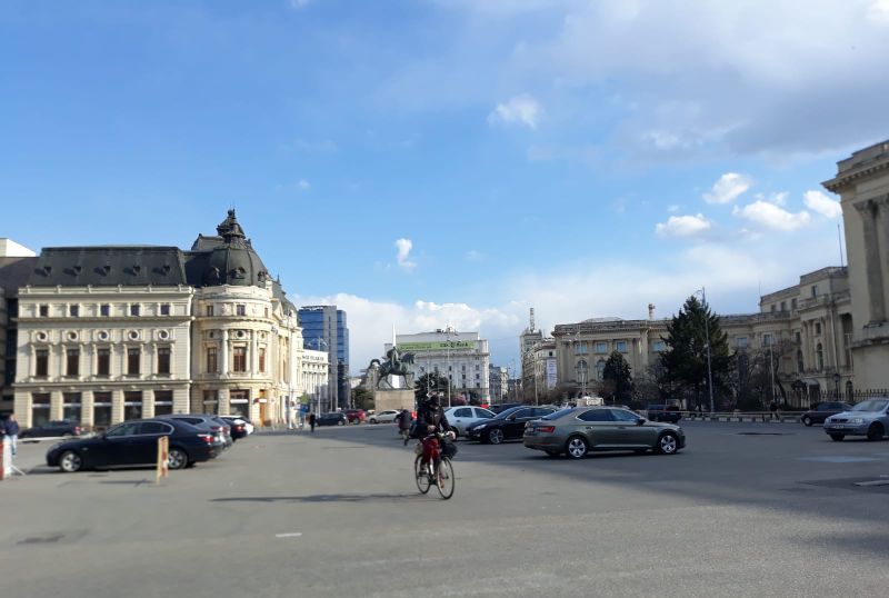 “Biciklisáv” vs. “kerékpárral közlekedőknek szánt utak”