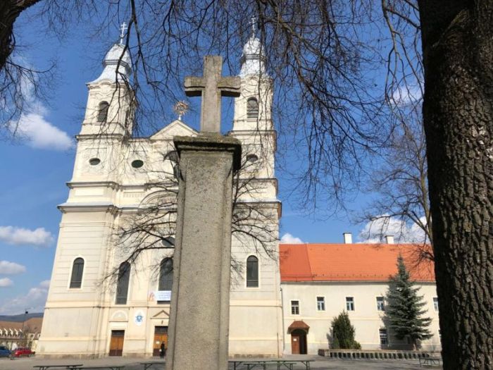 Kitűzővel a csíksomlyói nyeregbe