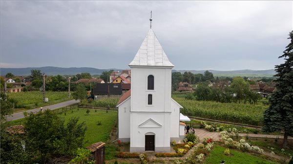 Műemléktemplomokat újítottak fel magyar állami támogatásból