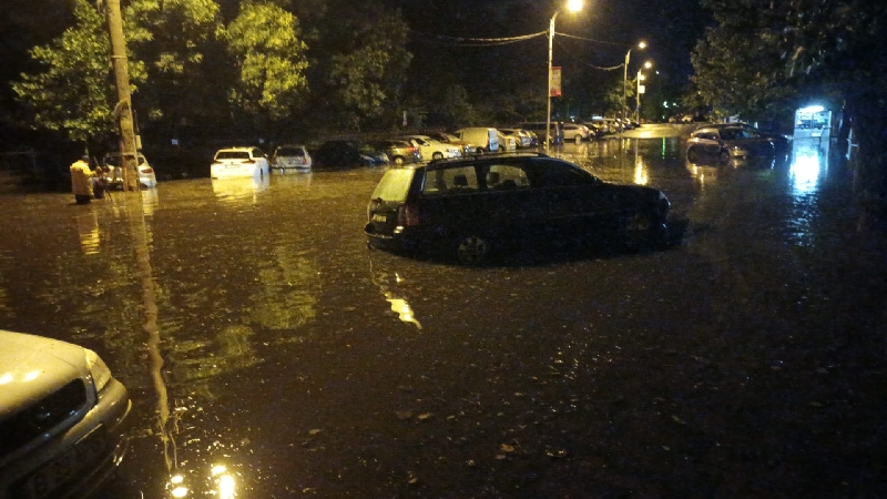 Tizenkilenc megyében okozott kárt a viharos időjárás